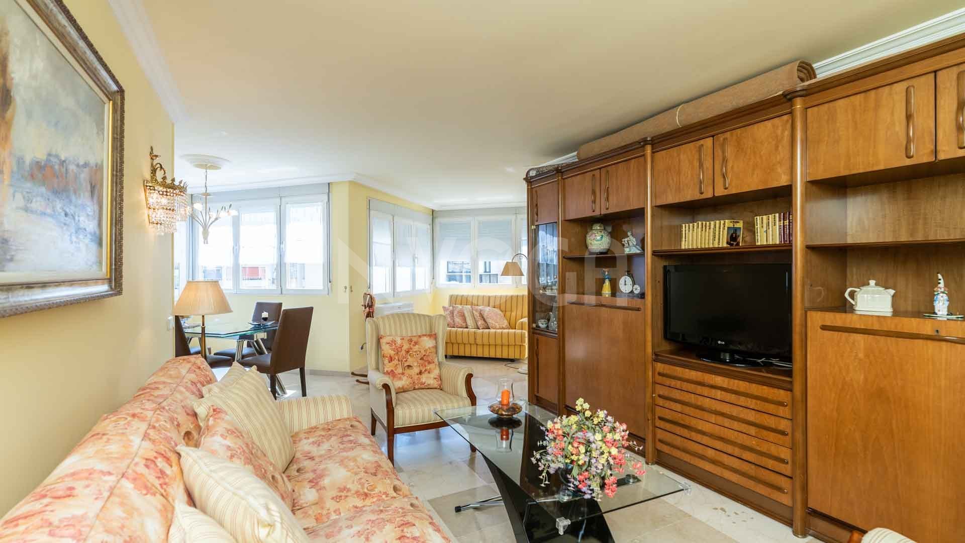 Exclusive Frontline Beach Apartment in Marbella – Overlooking the Marina