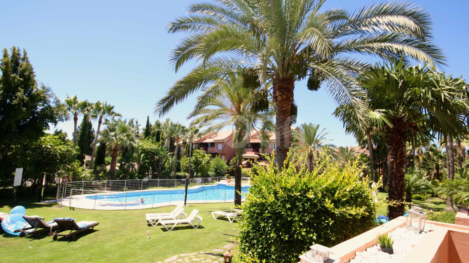 Precioso apartamento de 2 dormitorios en planta baja en el Embrujo Playa