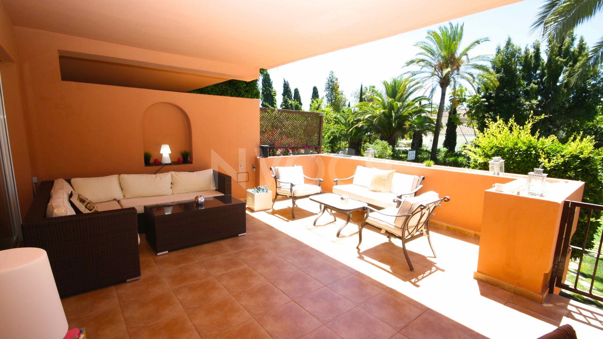 Precioso apartamento de 2 dormitorios en planta baja en el Embrujo Playa