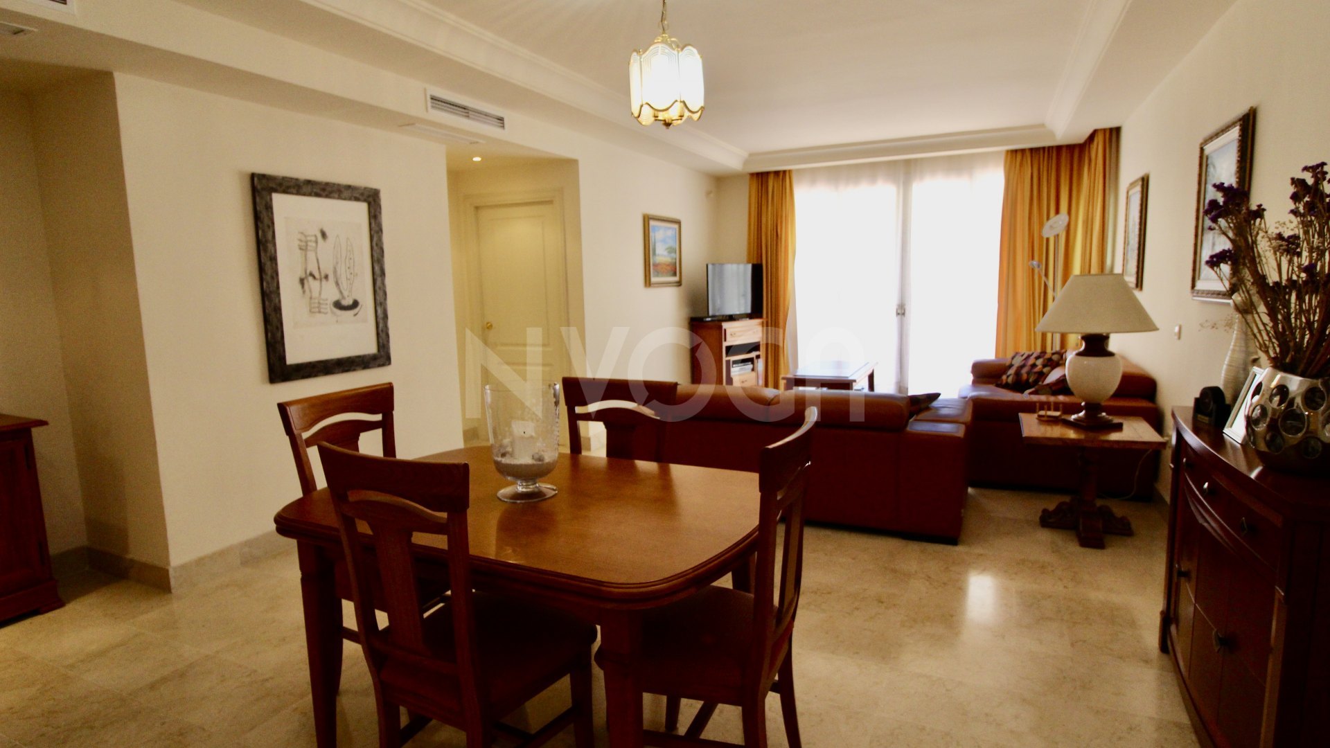 Apartamento de 2 dormitorios en alquiler en Jardines del Aldaba, Puerto Banús