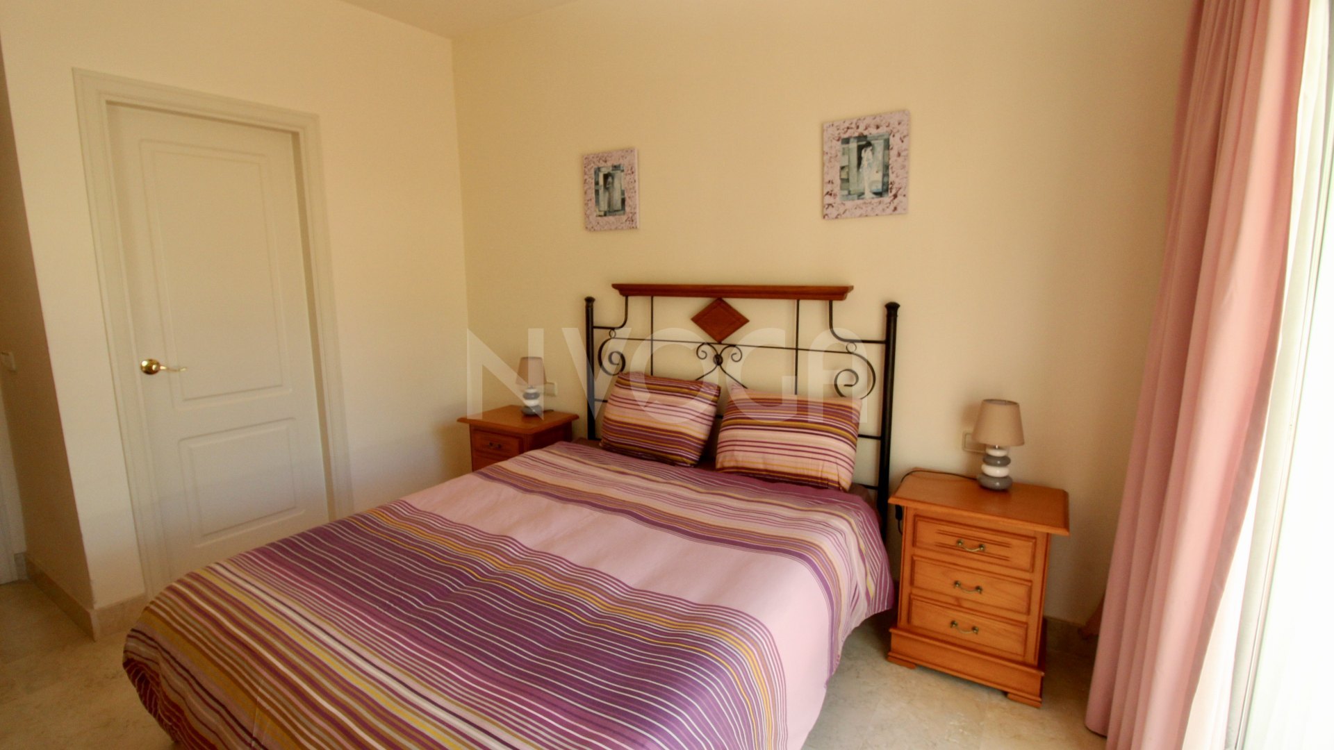 Apartamento de 2 dormitorios en alquiler en Jardines del Aldaba, Puerto Banús