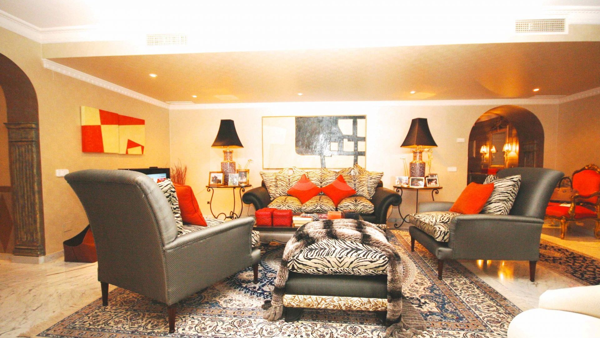 Excelente y espacioso apartamento de 3 dormitorios en Playas del Duque