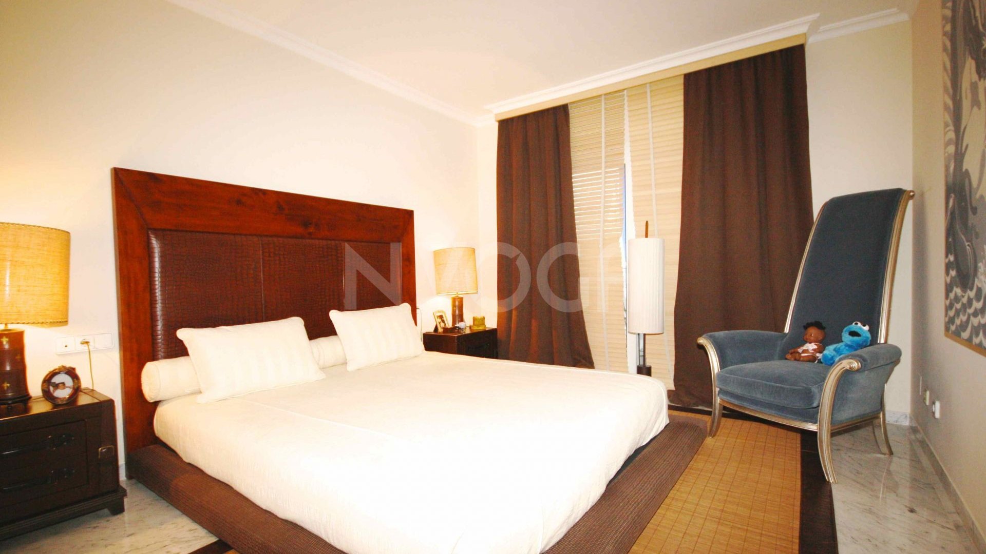 Excelente y espacioso apartamento de 3 dormitorios en Playas del Duque