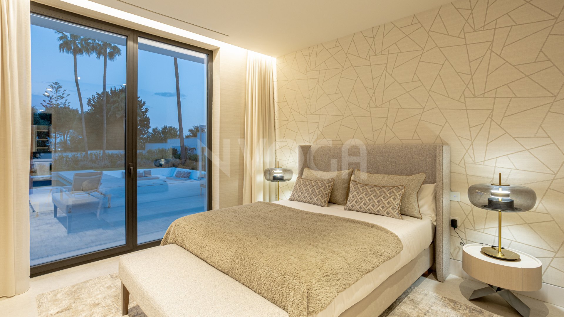 Brand new stunning contemporary villa in El Paraiso, New Golden Mile.