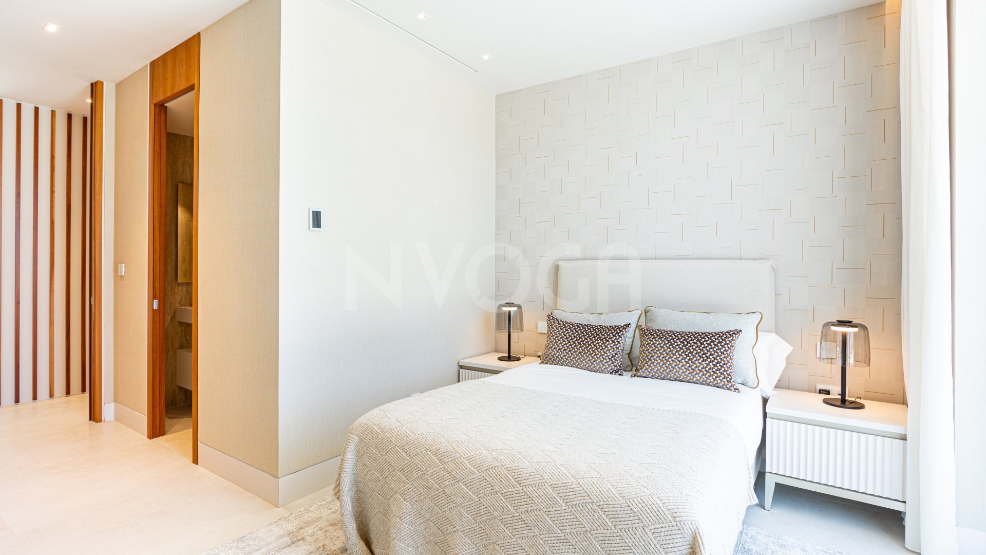 Brand new stunning contemporary villa in El Paraiso, New Golden Mile.