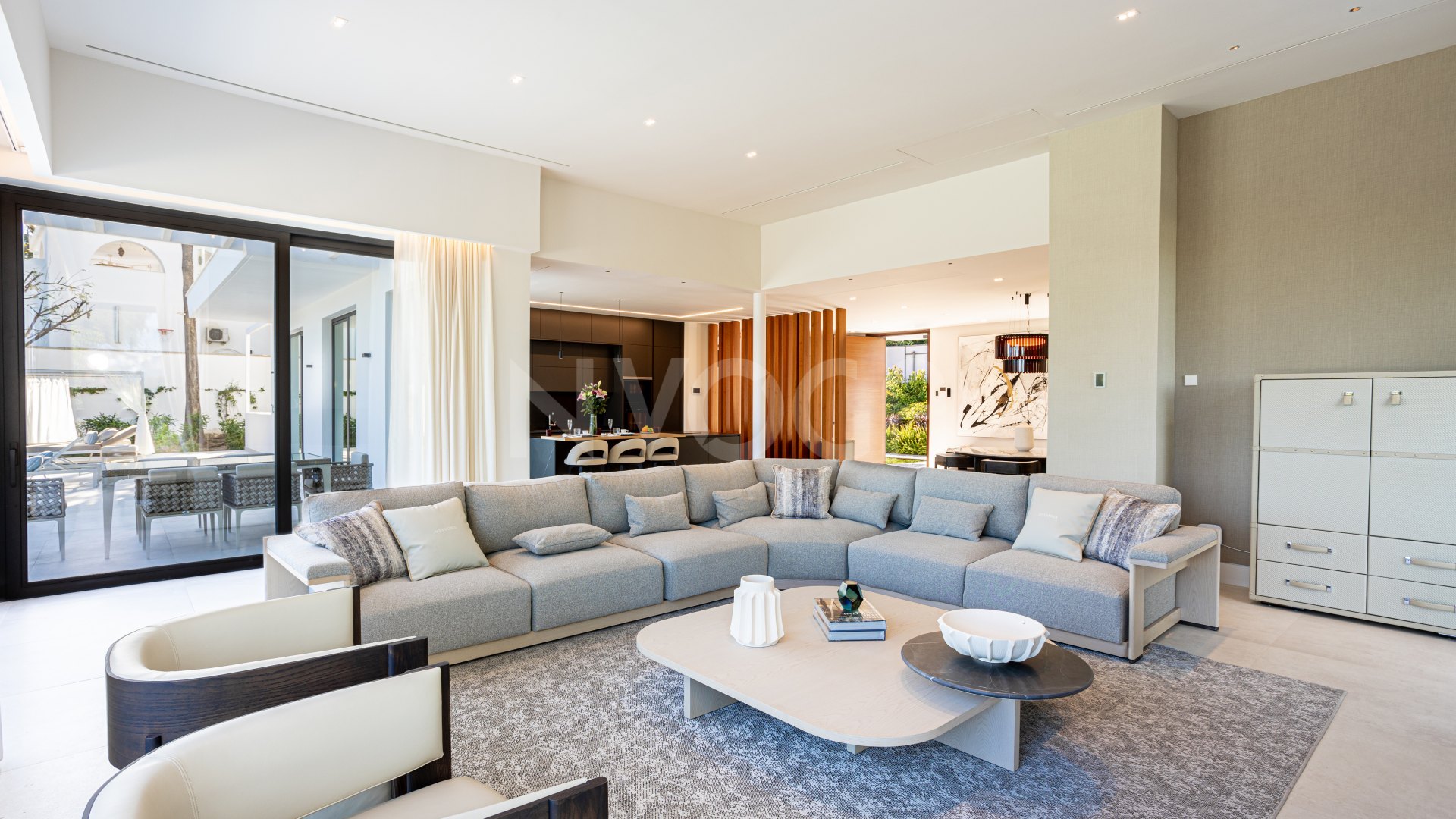 Brand new stunning contemporary villa in El Paraiso, New Golden Mile.