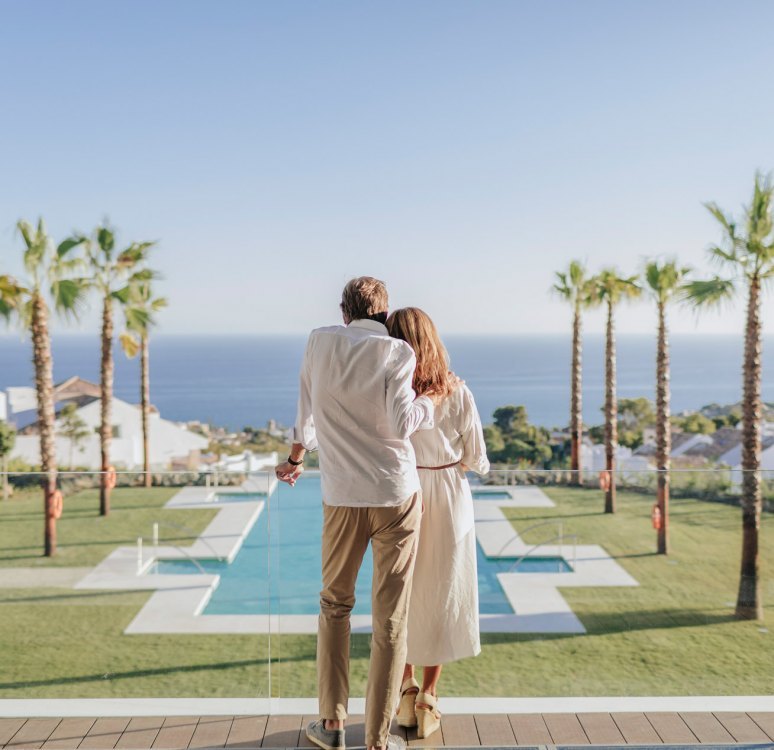 36 exclusive villas in the heart of Benalmadena, within the natural park ofTorremuelle and privileged views to the Mediterranean Sea and its coast.
