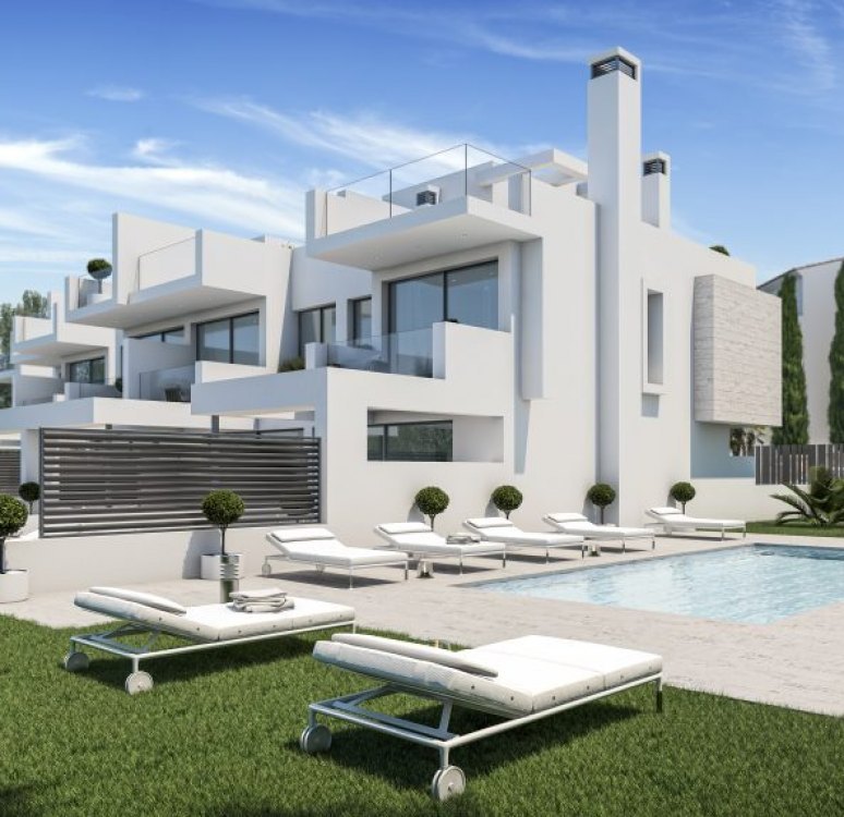 West Beach, townhouses for a cosmopolitan lifestyle by the sea in Estepona