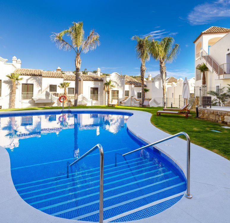 3 Bedroom Townhouses in Estepona – Ready to move in
