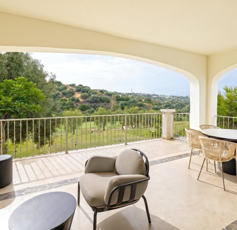 3 Bedroom Townhouses in Estepona – Ready to move in