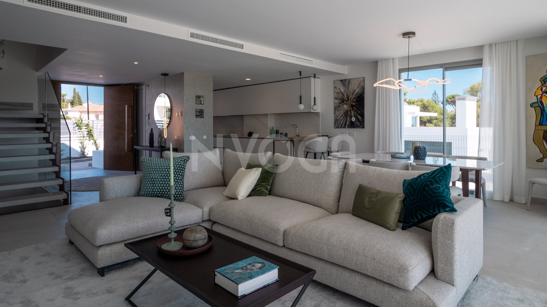 Fantastic house with panoramic views to golf, sea and mountain, in Guadalmina, Marbella