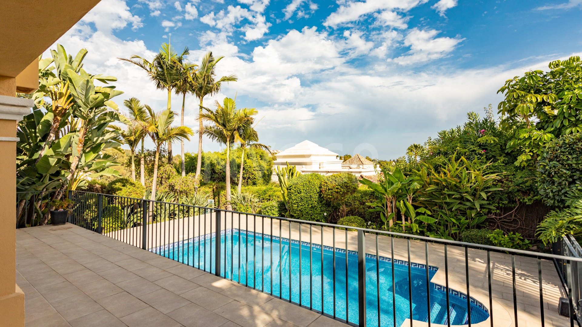 Stunning classic style villa nestled in the heart of the prestigious Golf Valley in Nueva Andalucia