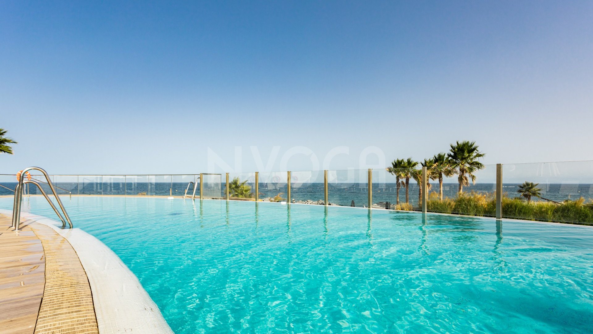 Magnificent front line beach apartment with spectacular sea views in Estepona.