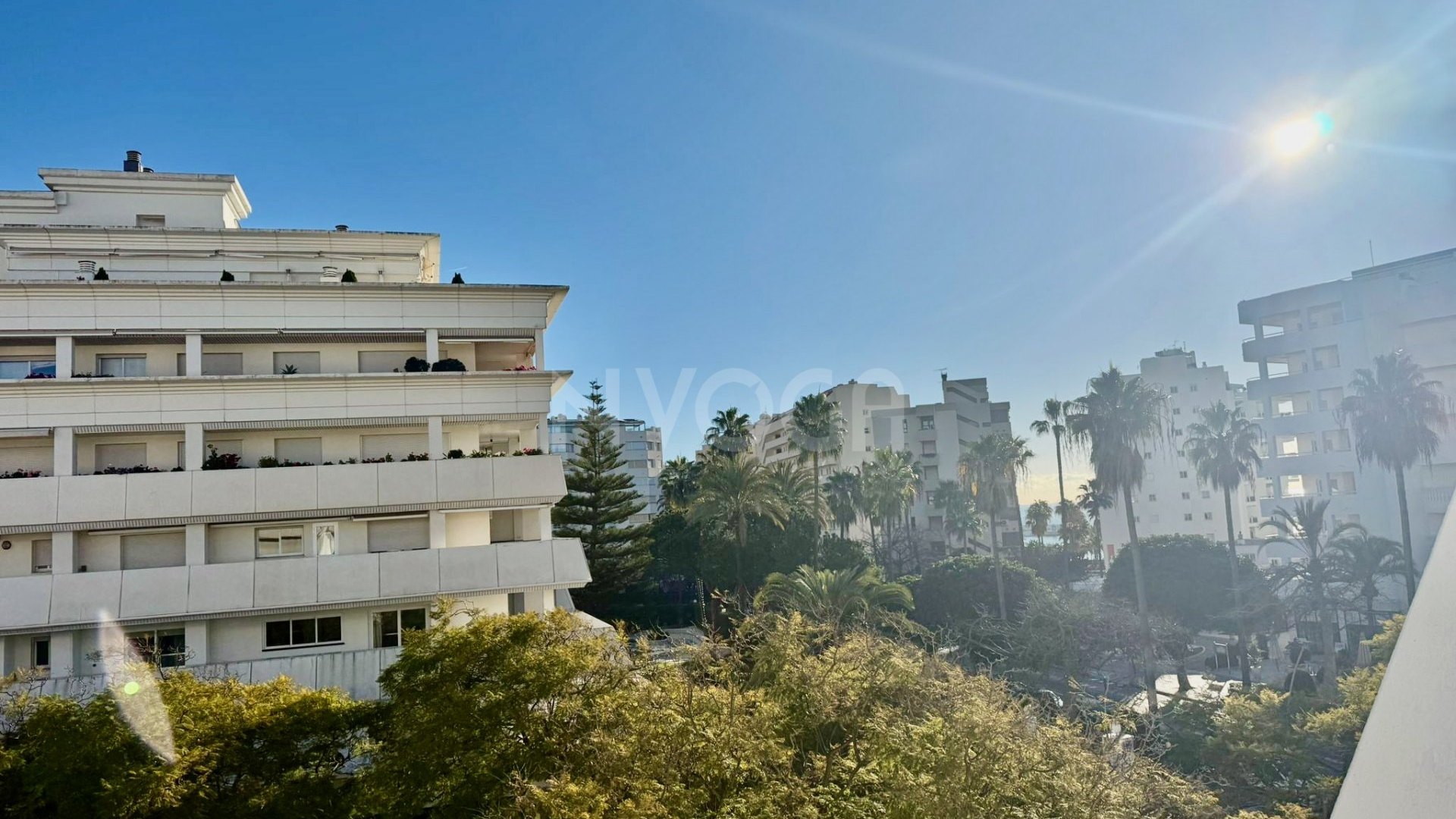 Magnificent duplex just 100 metres from the beach, in the heart of Marbella.