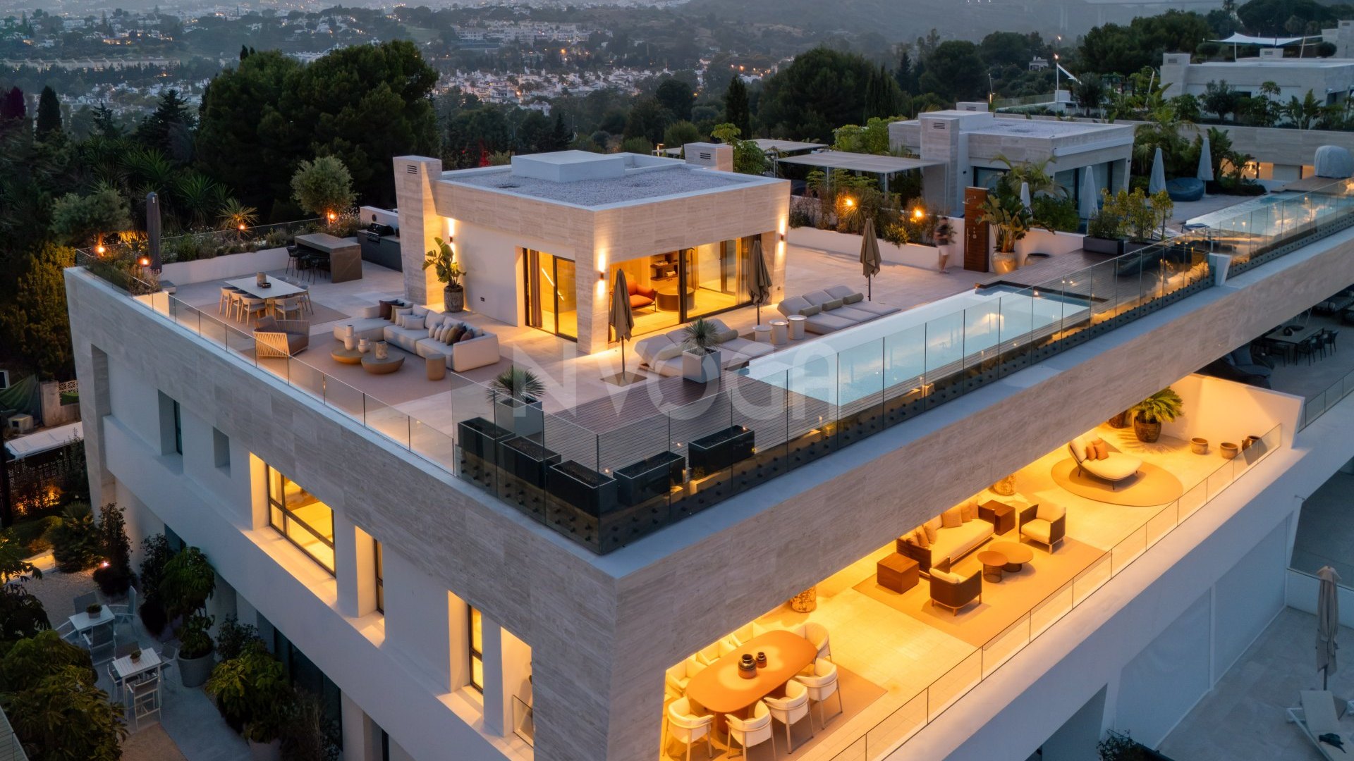 Panoramic Luxury Duplex with Private Pool in Sierra Blanca