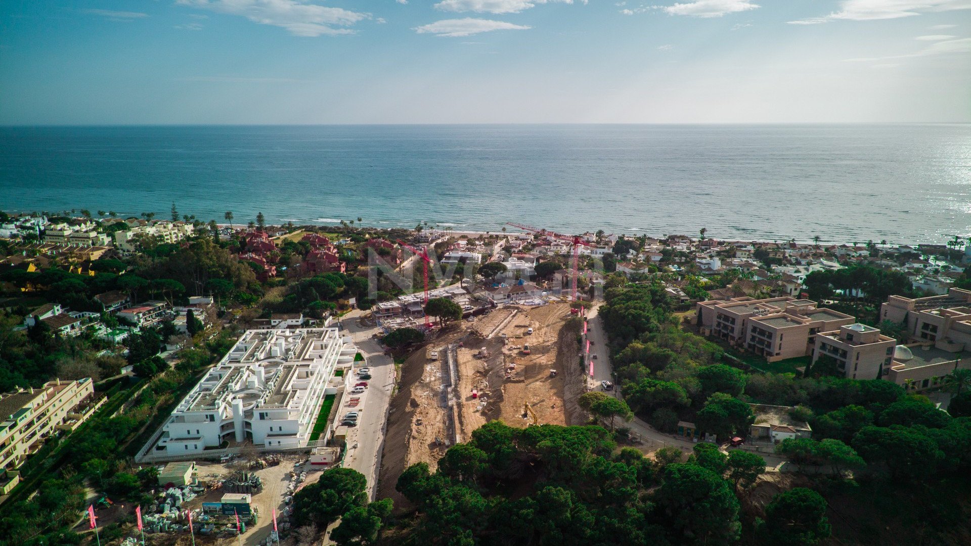 Newly built ground floor apartment, ready to move into, in Elviria beach, Marbella East