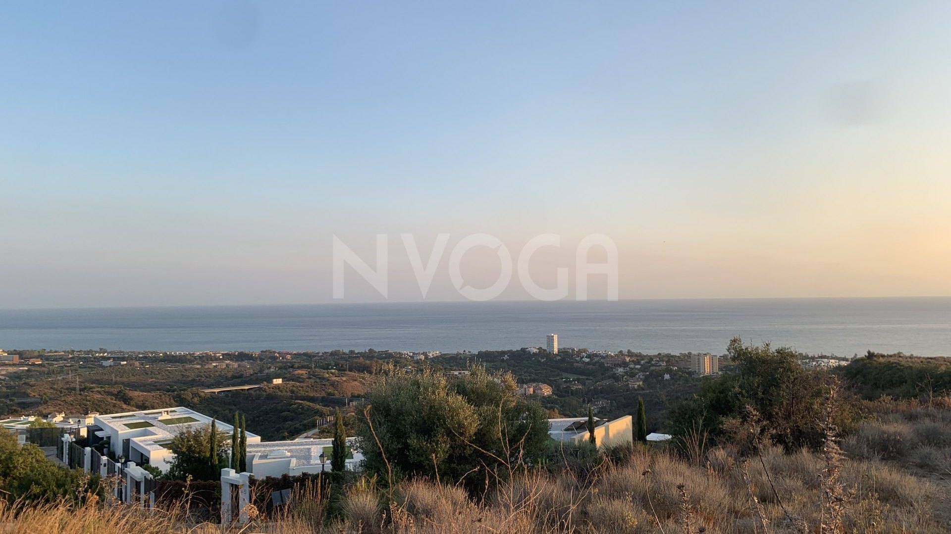 Paraíso tropical con vistas panorámicas al mar en Los Altos de los Monteros