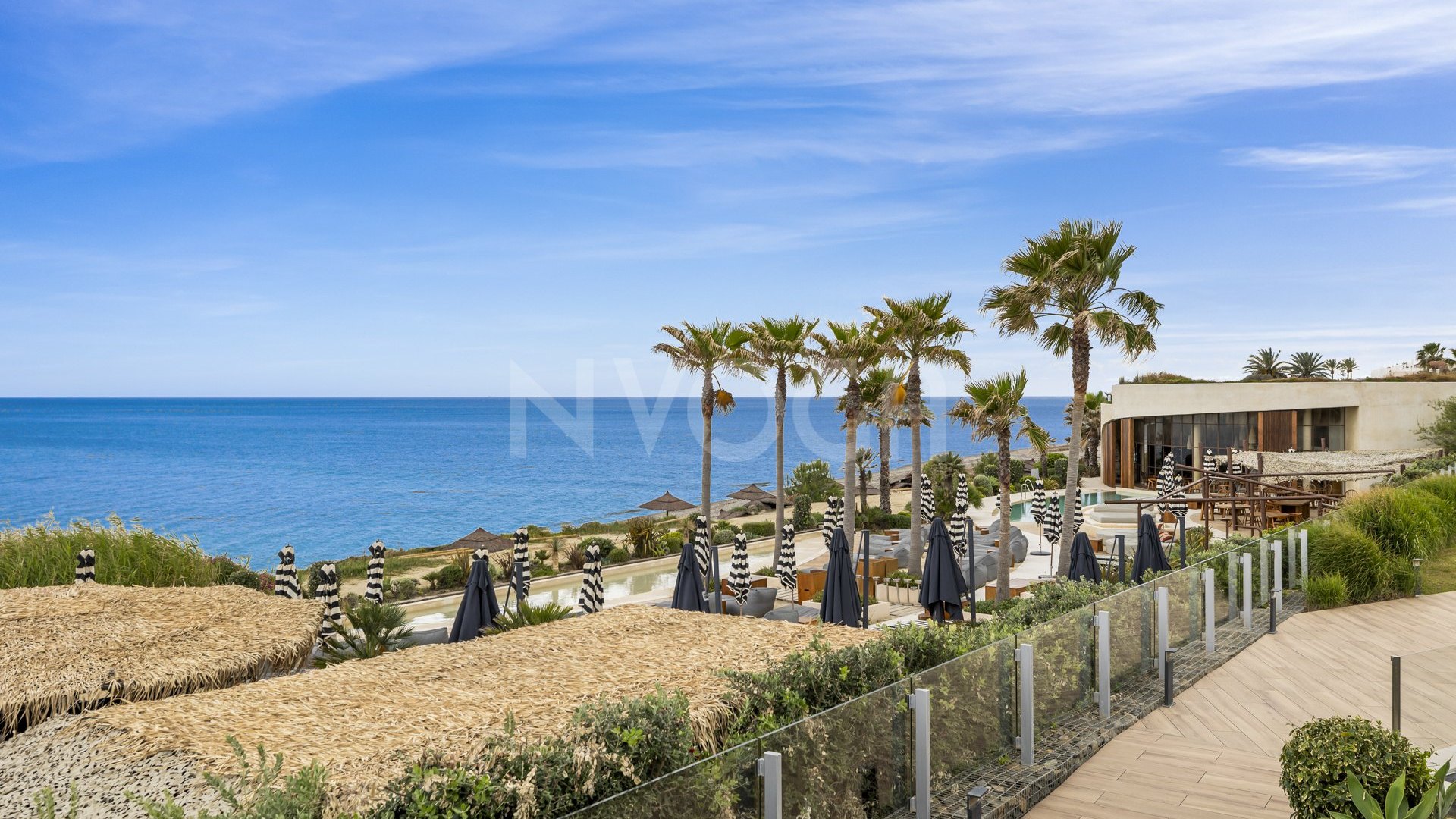 Exquisite Frontline Beach Apartment – The Edge, Estepona