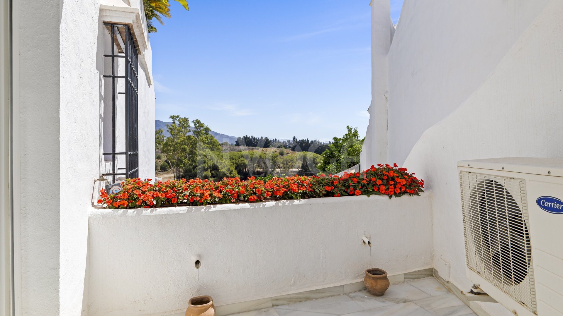 Spacious Townhouse with Garden & La Concha Views – Los Toreros, Puerto Banús