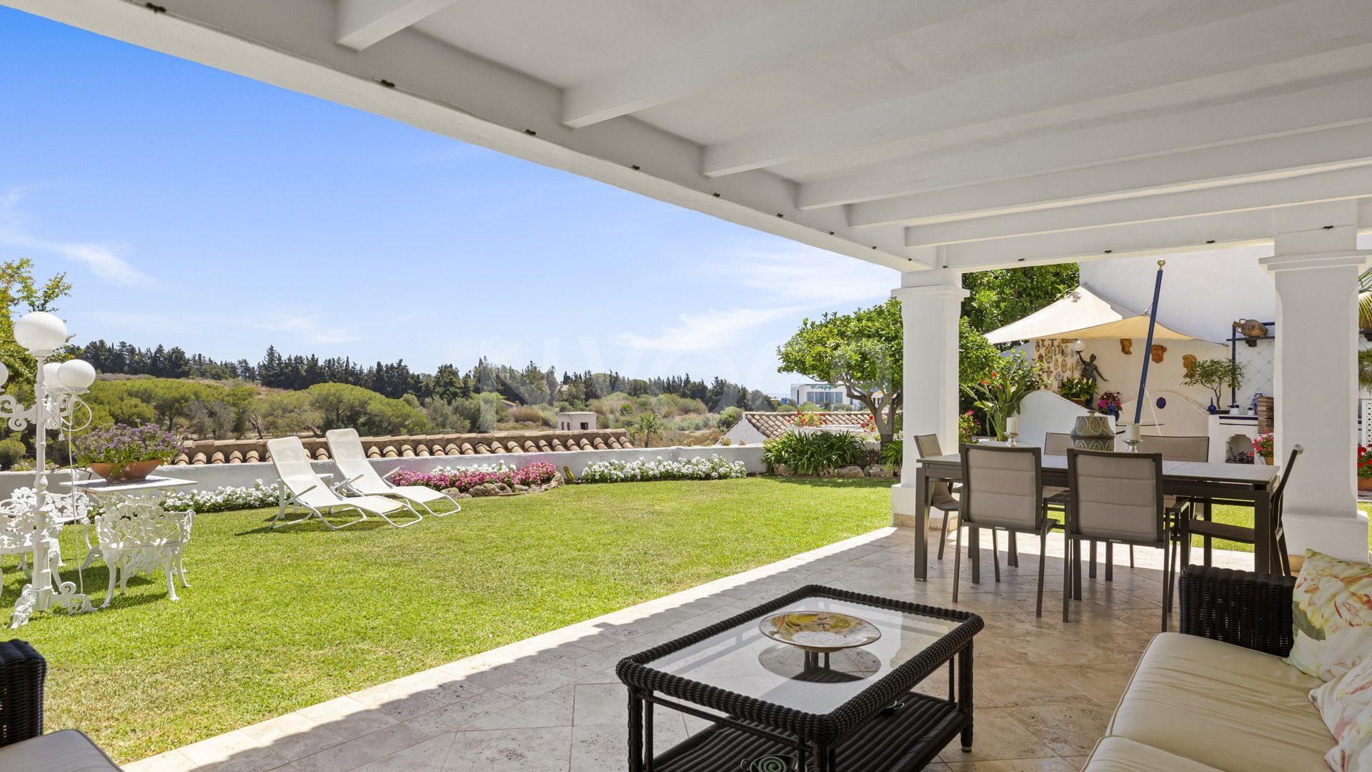 Spacious Townhouse with Garden & La Concha Views – Los Toreros, Puerto Banús