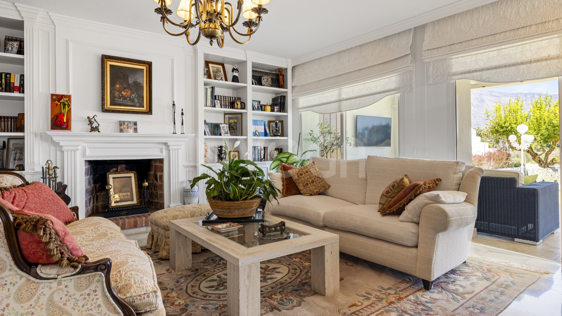 Spacious Townhouse with Garden & La Concha Views – Los Toreros, Puerto Banús