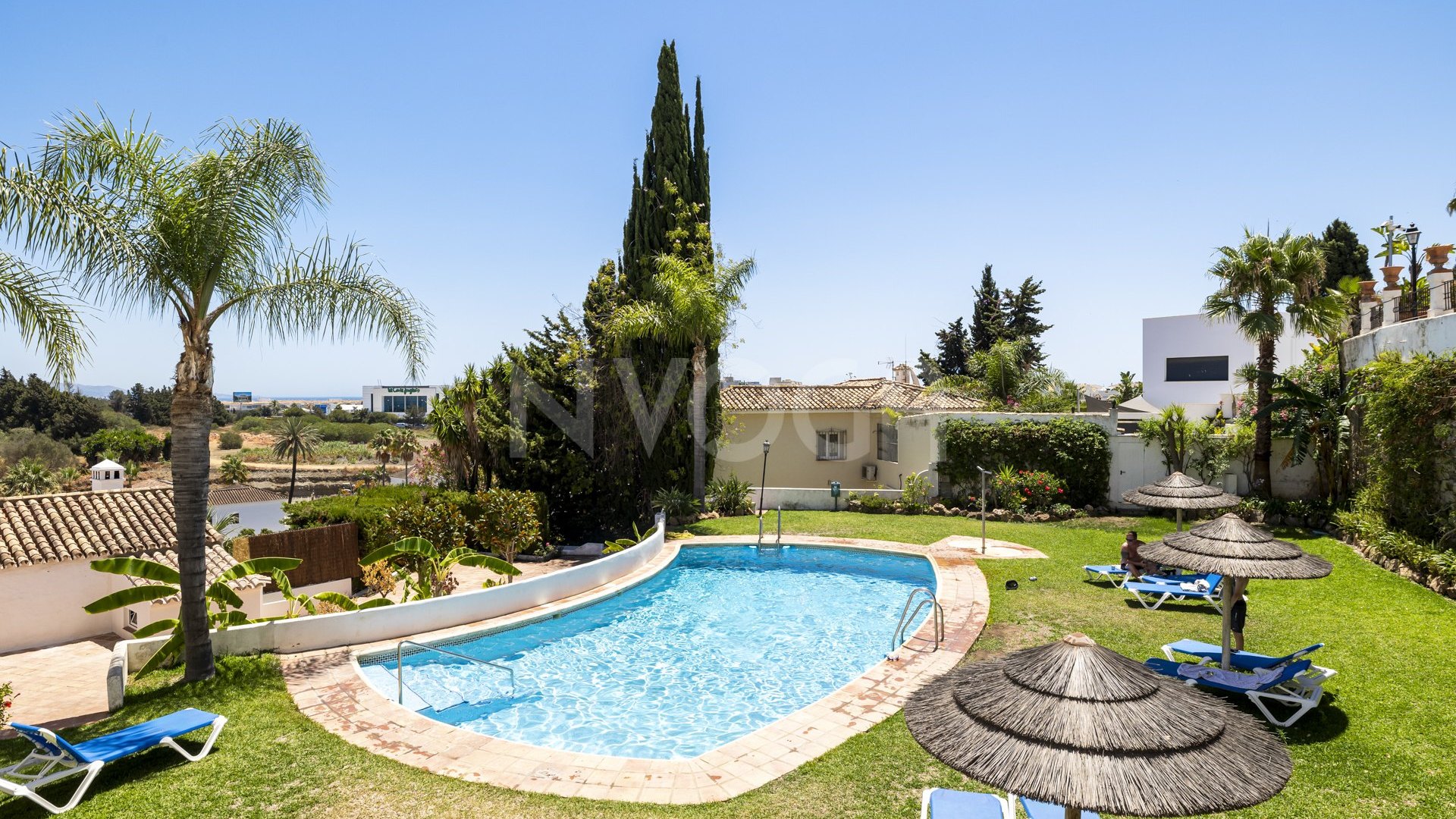 Spacious Townhouse with Garden & La Concha Views – Los Toreros, Puerto Banús