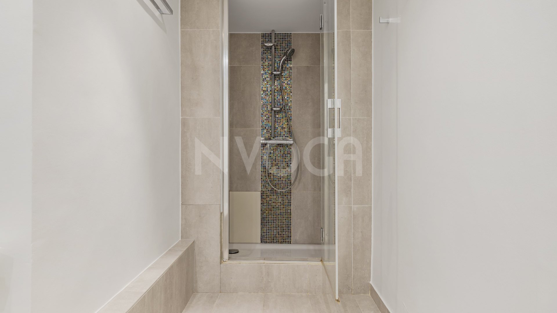 Exceptional 5-Bedroom Townhouse in La Perla de la Heredia, Benahavís