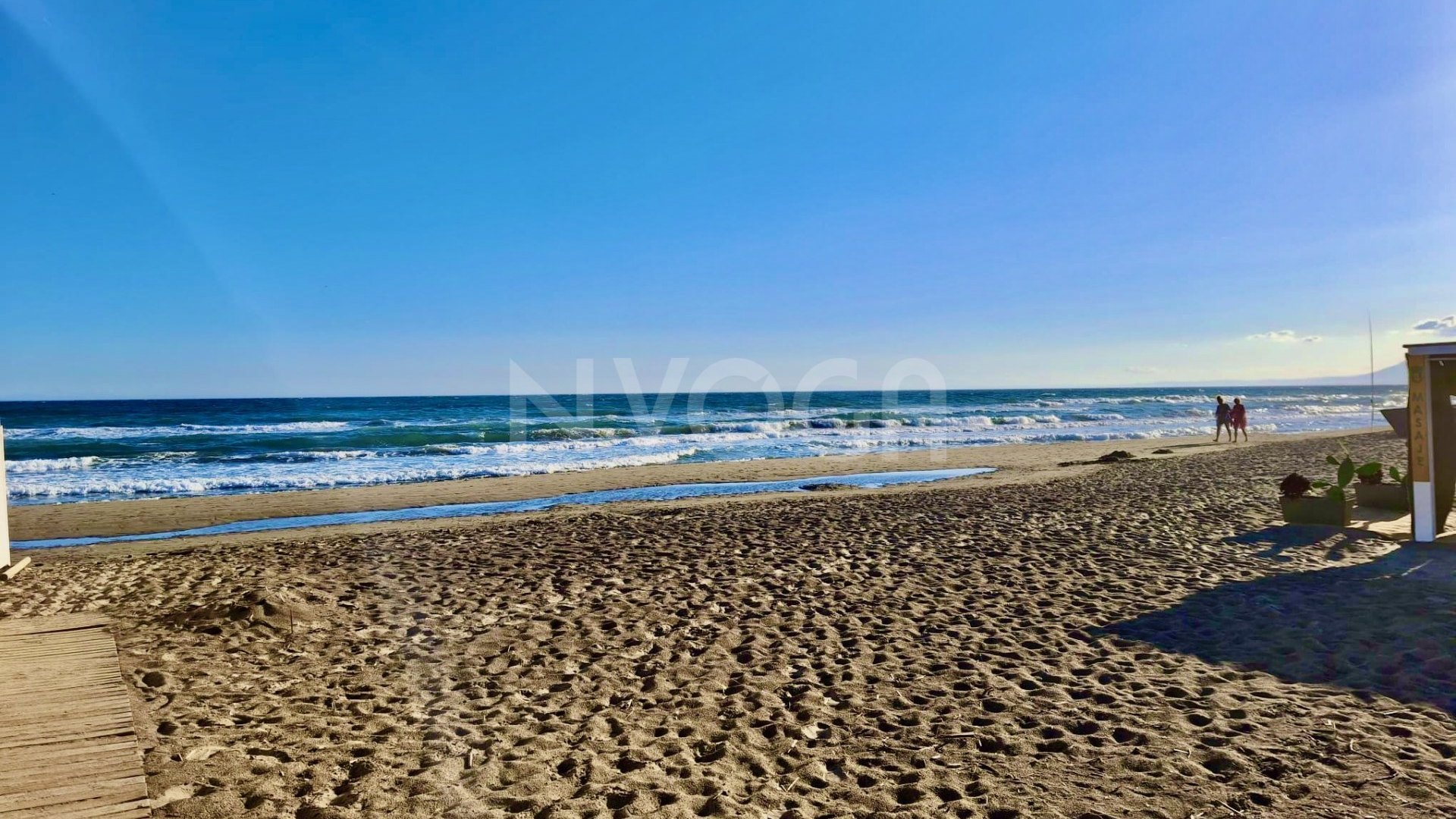 Ideal apartamento a tan solo 300 metros de la playa de duna natural en Elviria