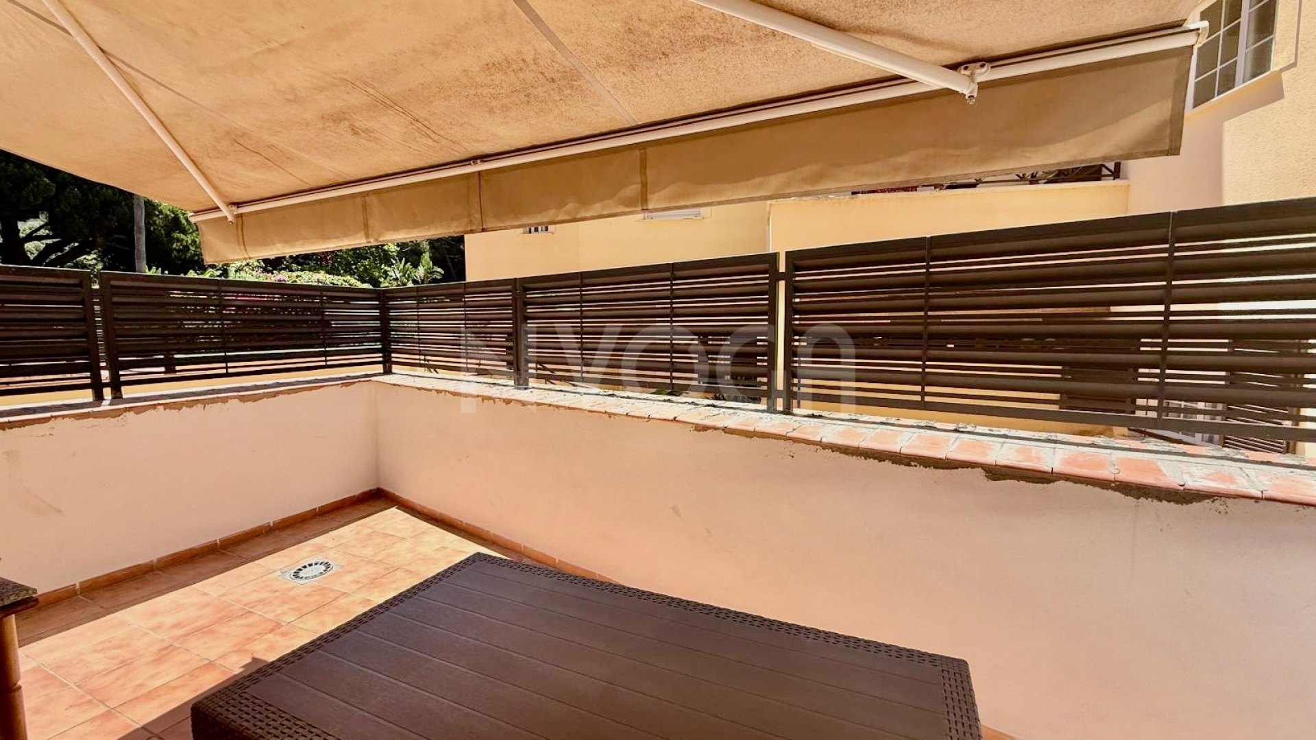 Ideal apartamento a tan solo 300 metros de la playa de duna natural en Elviria