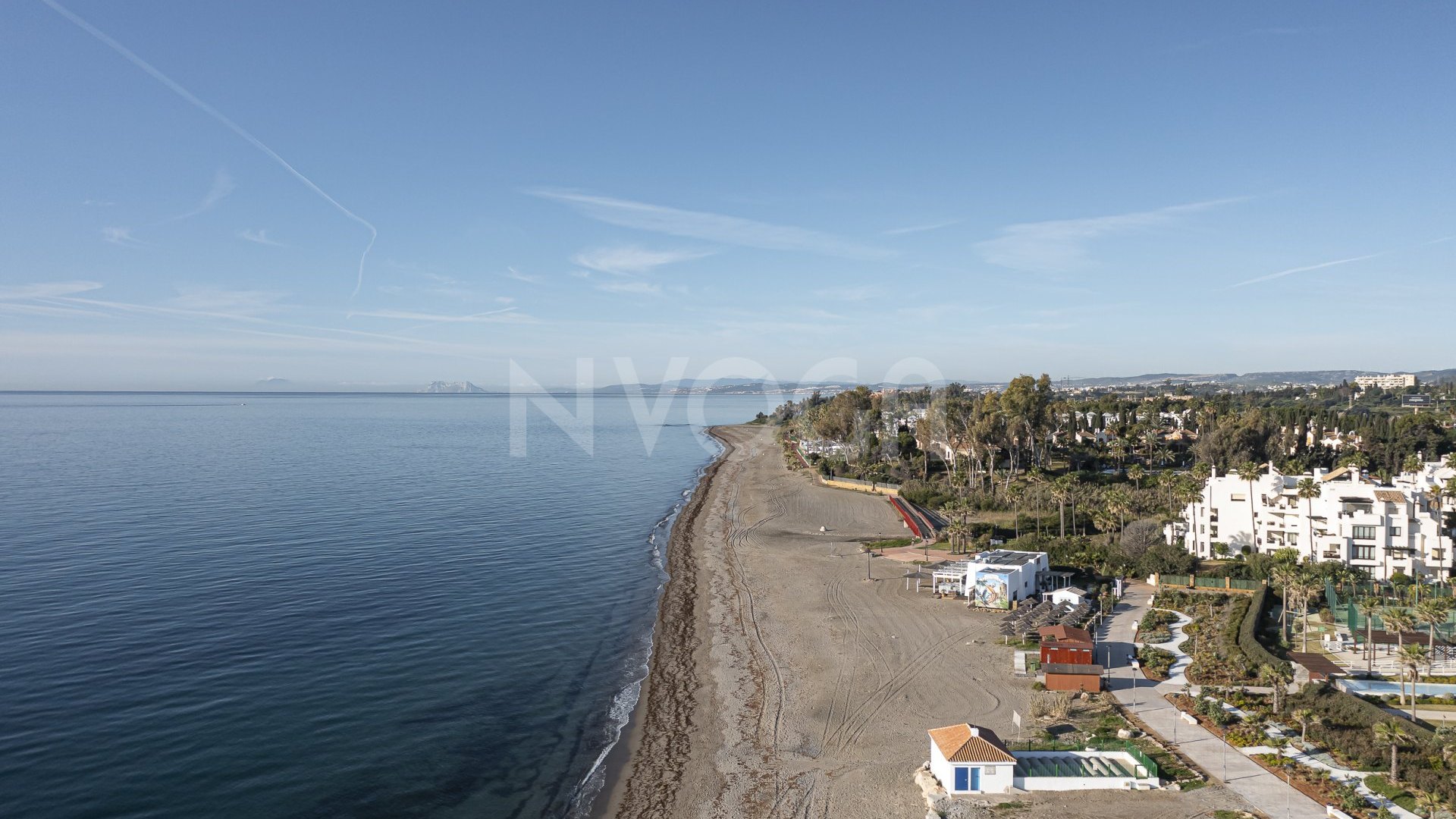 Penthouse Perfection – Beachfront Luxury in Bahía del Velerín