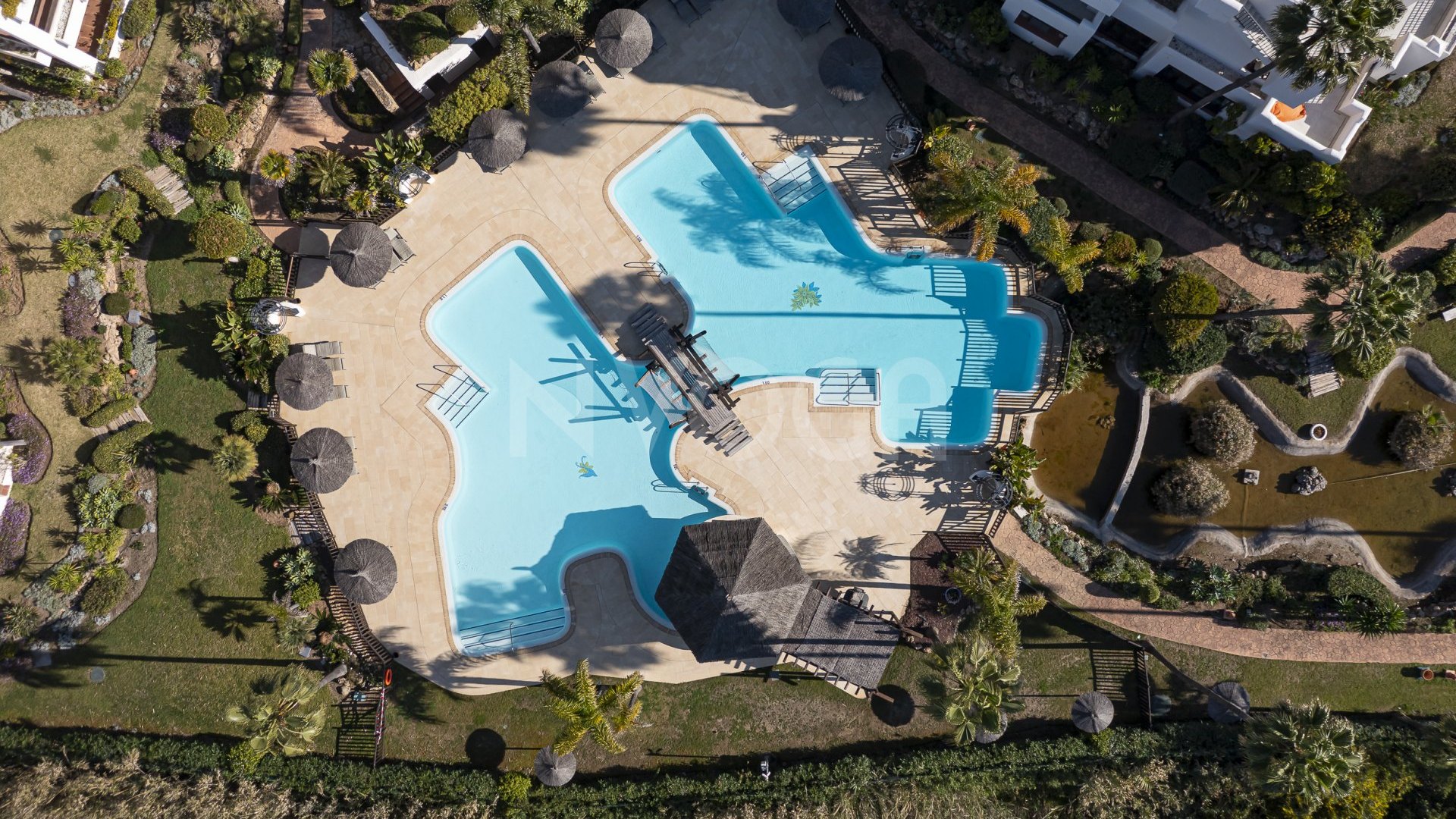 Penthouse Perfection – Beachfront Luxury in Bahía del Velerín