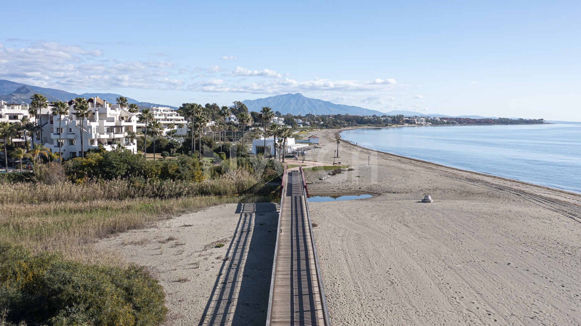 Penthouse Perfection – Beachfront Luxury in Bahía del Velerín