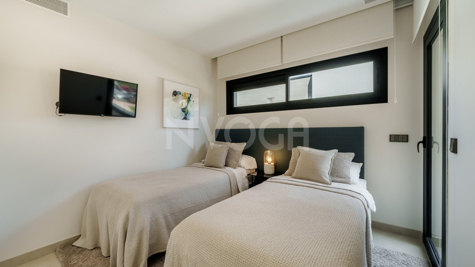 Modern Villa Just Minutes from Puerto Banús in a Secure Gated Community