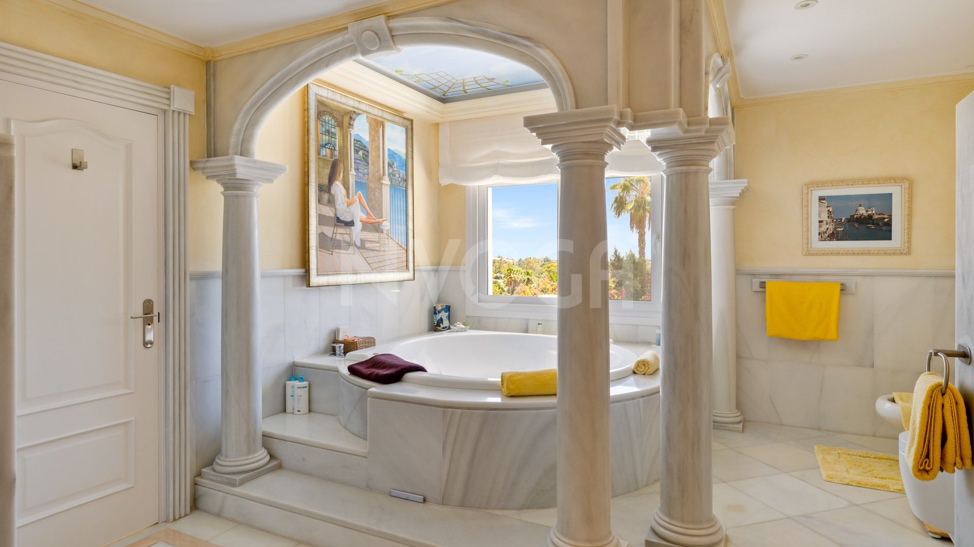 Villa La Cerquilla – Elegancia andaluza con diseño contemporáneo en Nueva Andalucía, Marbella