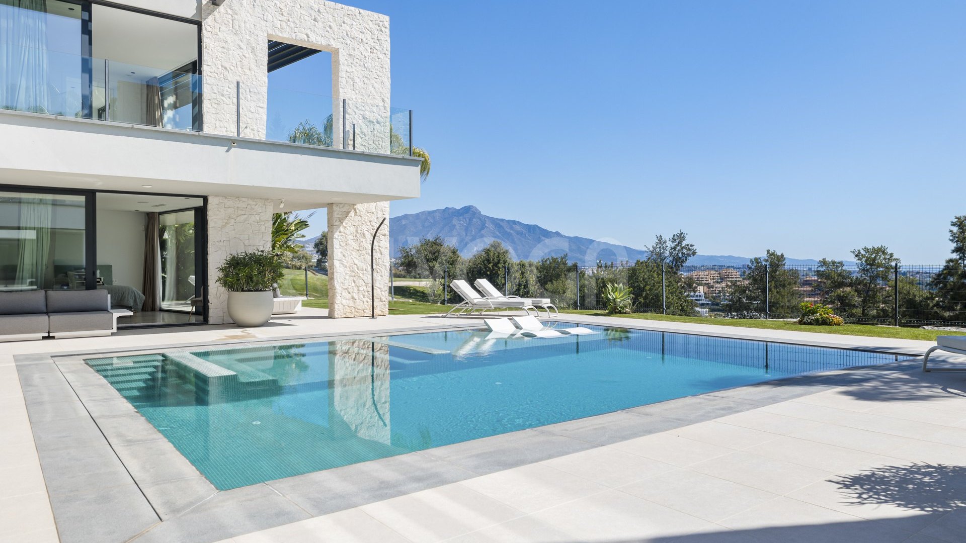 Villa Aqua – Contemporary Villa in La Alquería, Benahavís