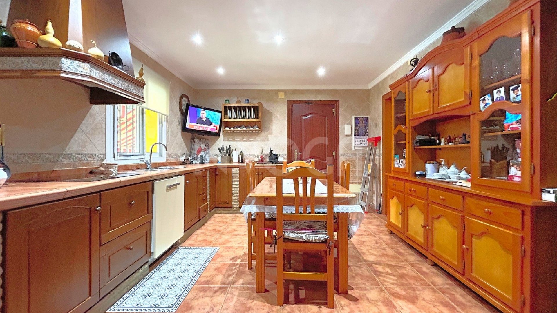 Cosy house in Ricmar with large plot of land
