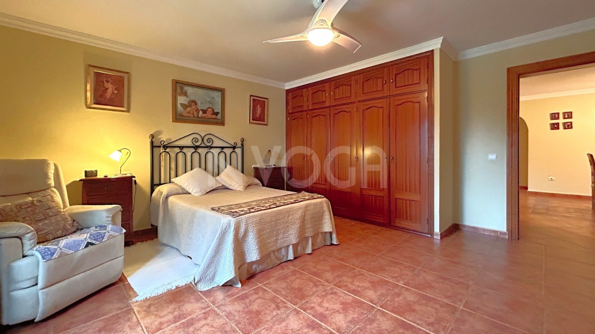Cosy house in Ricmar with large plot of land