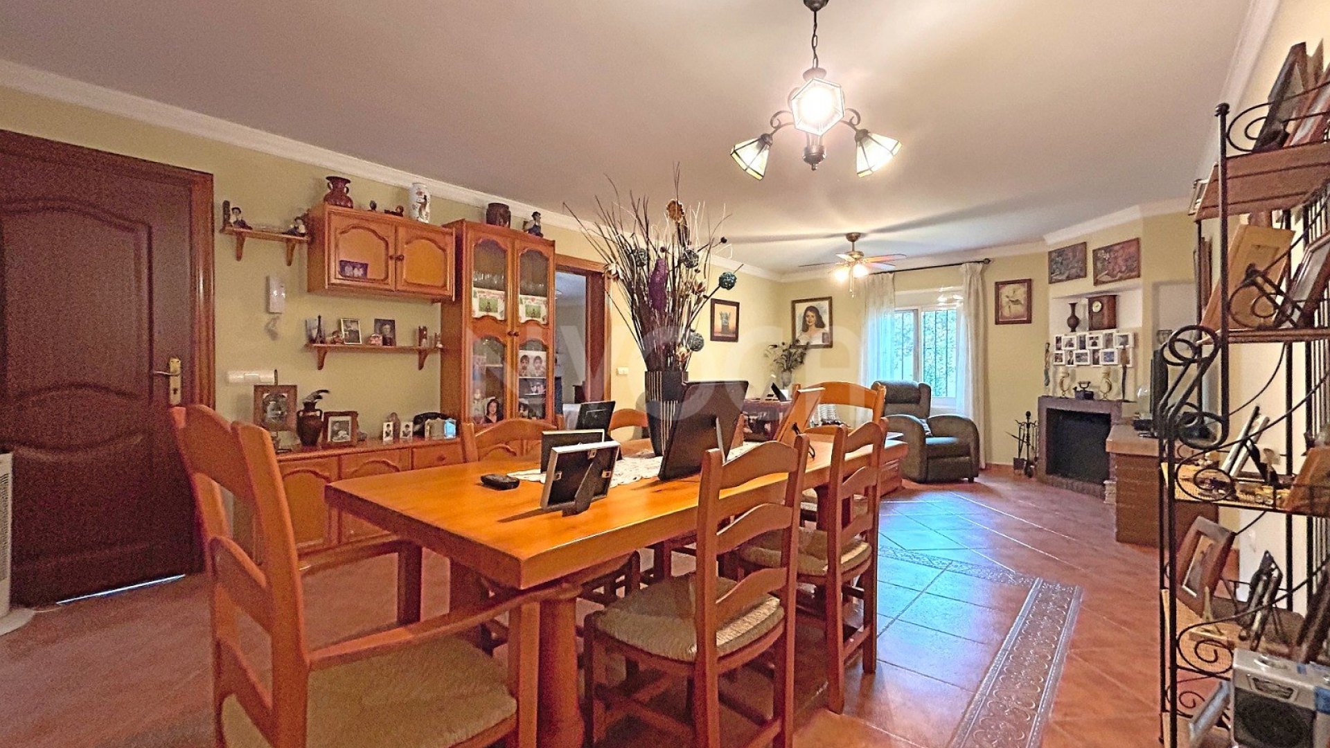 Cosy house in Ricmar with large plot of land