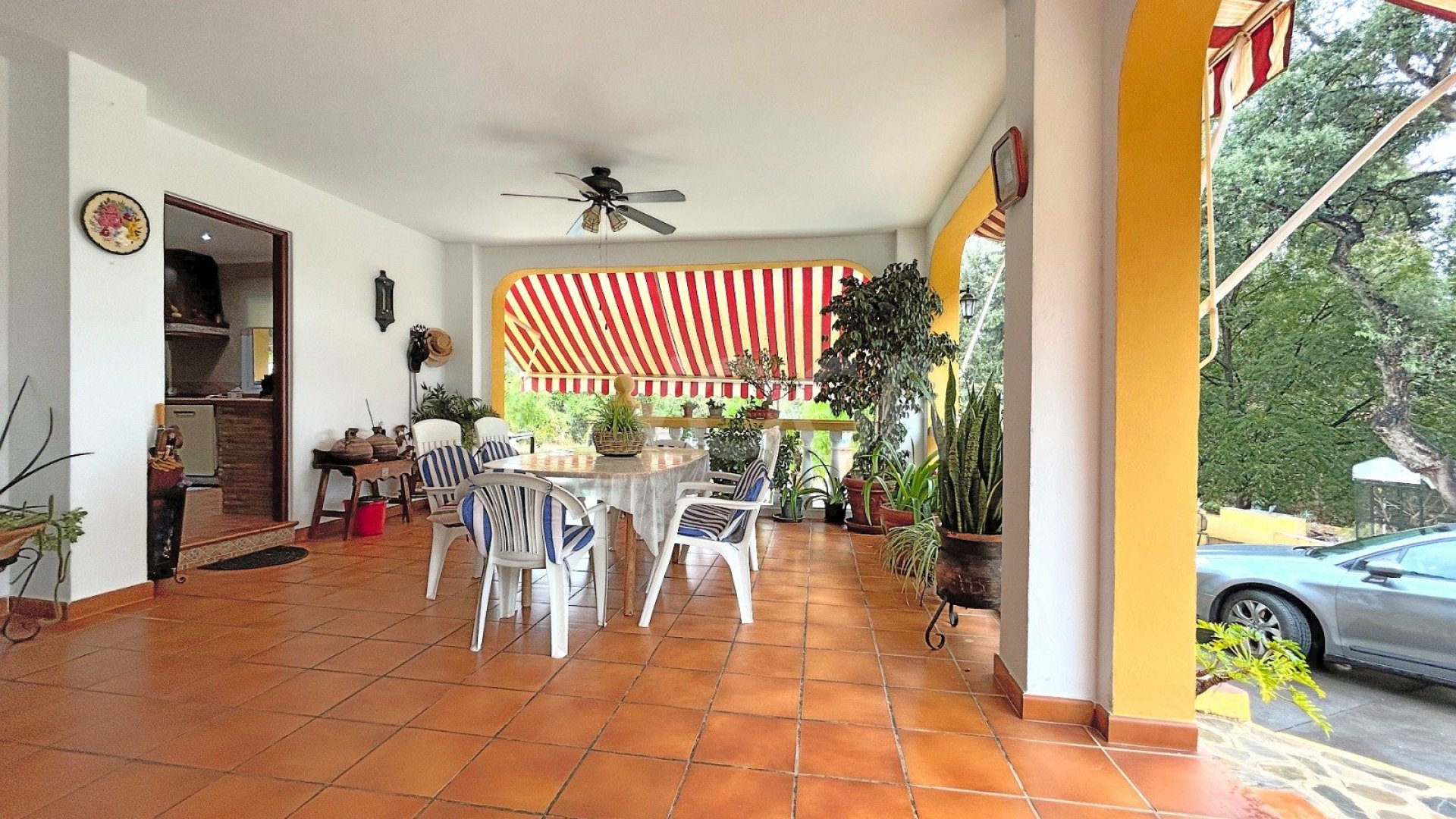 Cosy house in Ricmar with large plot of land