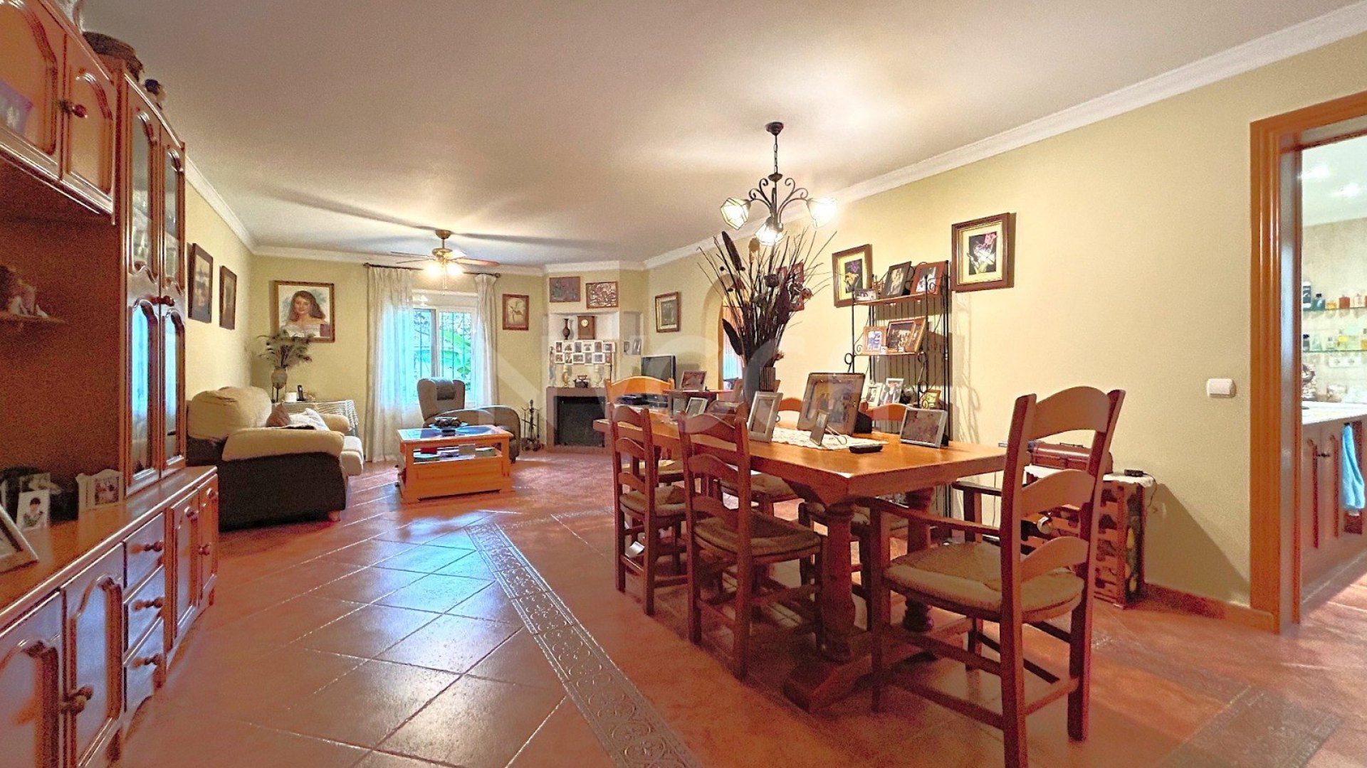 Cosy house in Ricmar with large plot of land
