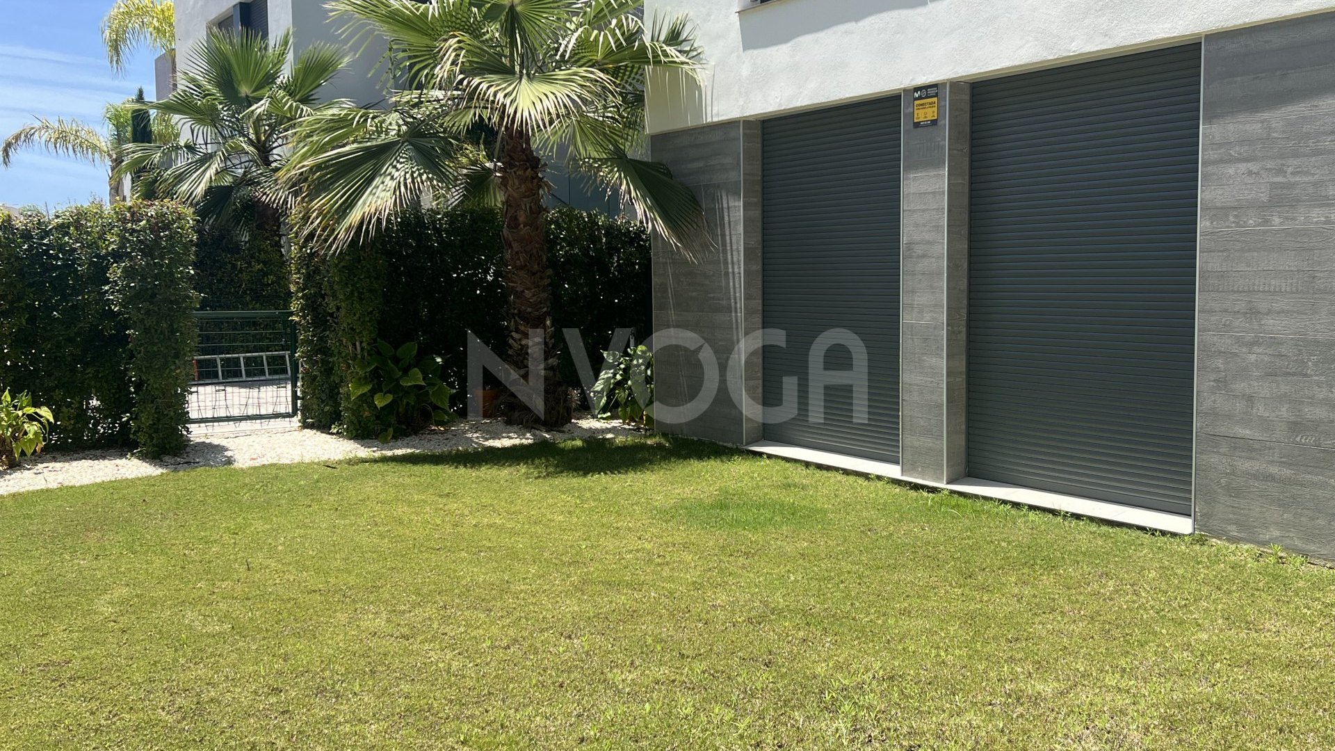 Elegant apartment with private garden and pool and sea views in Artola - Cabopino -East Marbella