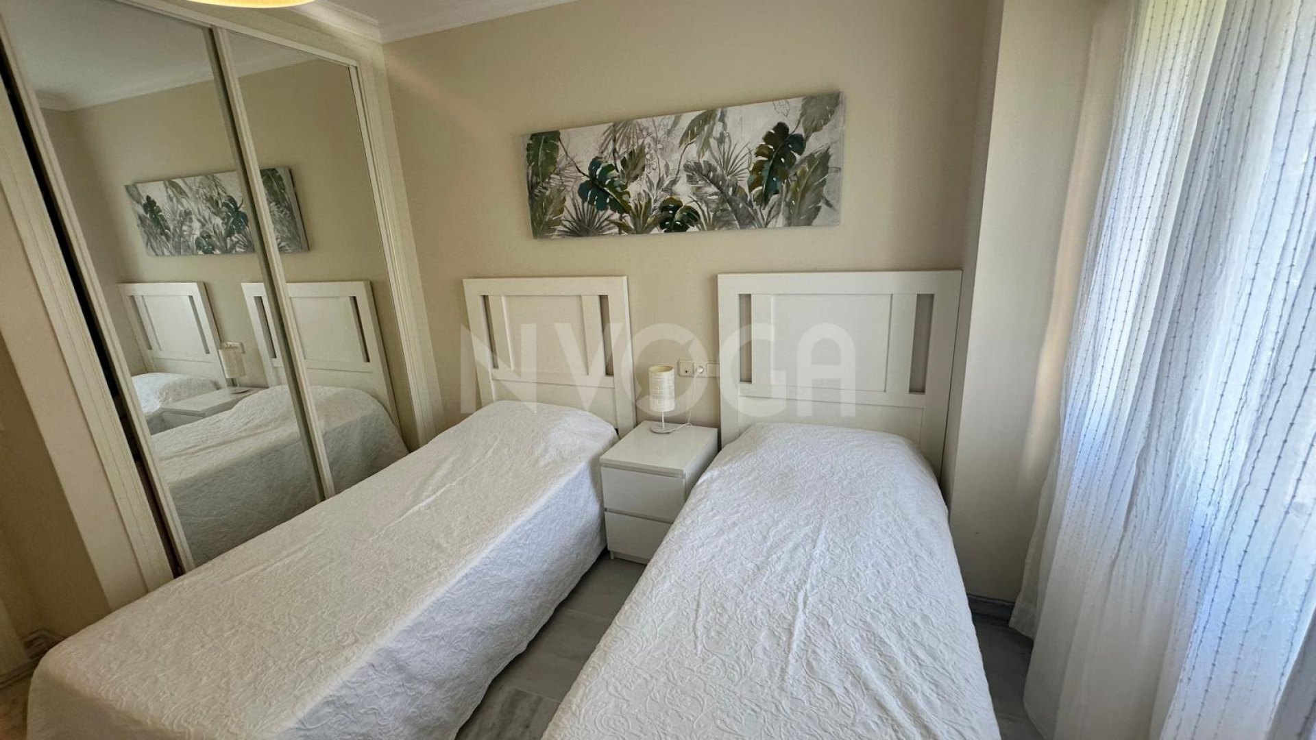 Fabuloso apartamento en planta baja, a tan solo 10 minutos de la playa y de Puerto Banus, Marbella