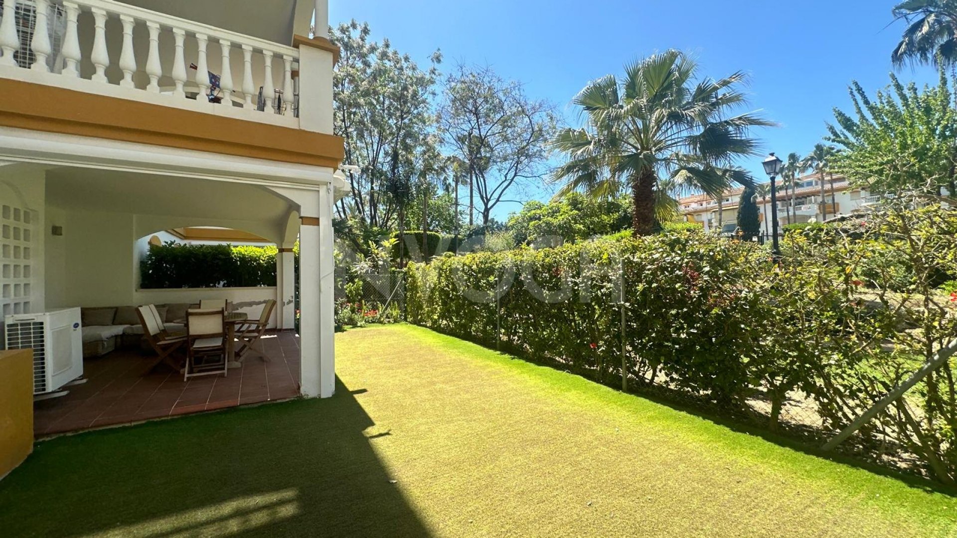 Fabuloso apartamento en planta baja, a tan solo 10 minutos de la playa y de Puerto Banus, Marbella