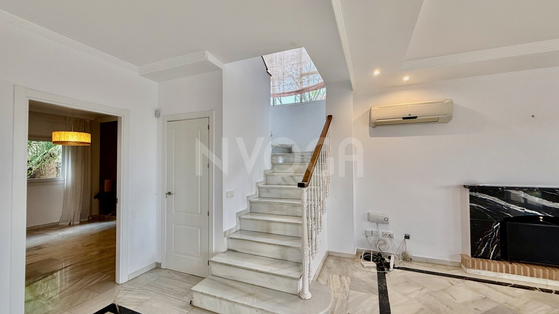 Espectacular Villa con piscina privada en Benahavis, LISTA PARA ENTRAR A VIVIR!