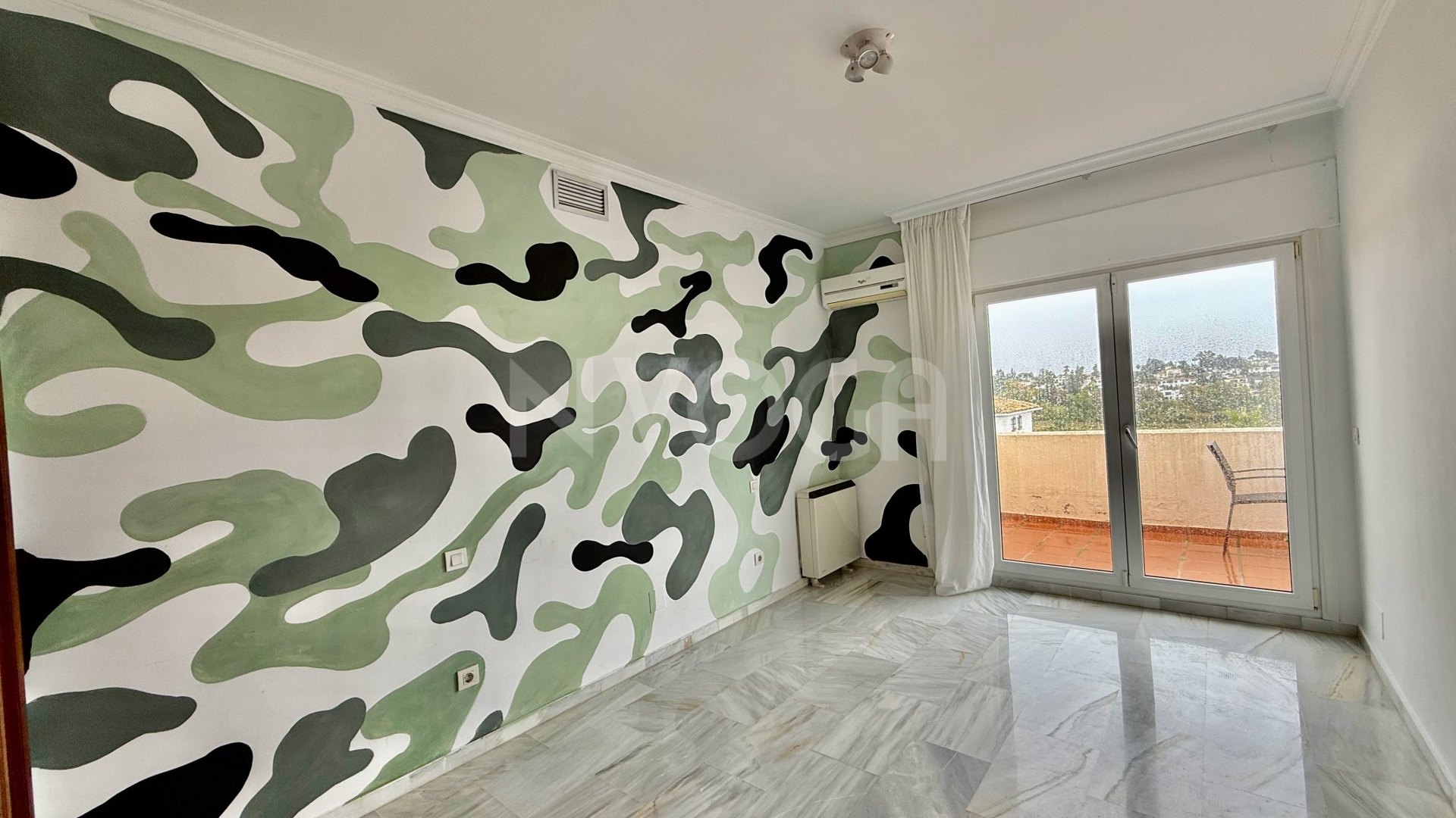 Espectacular Villa con piscina privada en Benahavis, LISTA PARA ENTRAR A VIVIR!