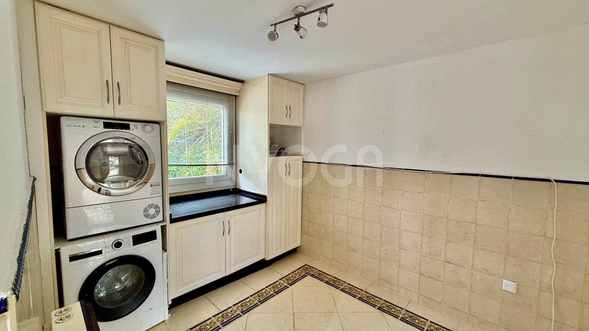 Espectacular Villa con piscina privada en Benahavis, LISTA PARA ENTRAR A VIVIR!
