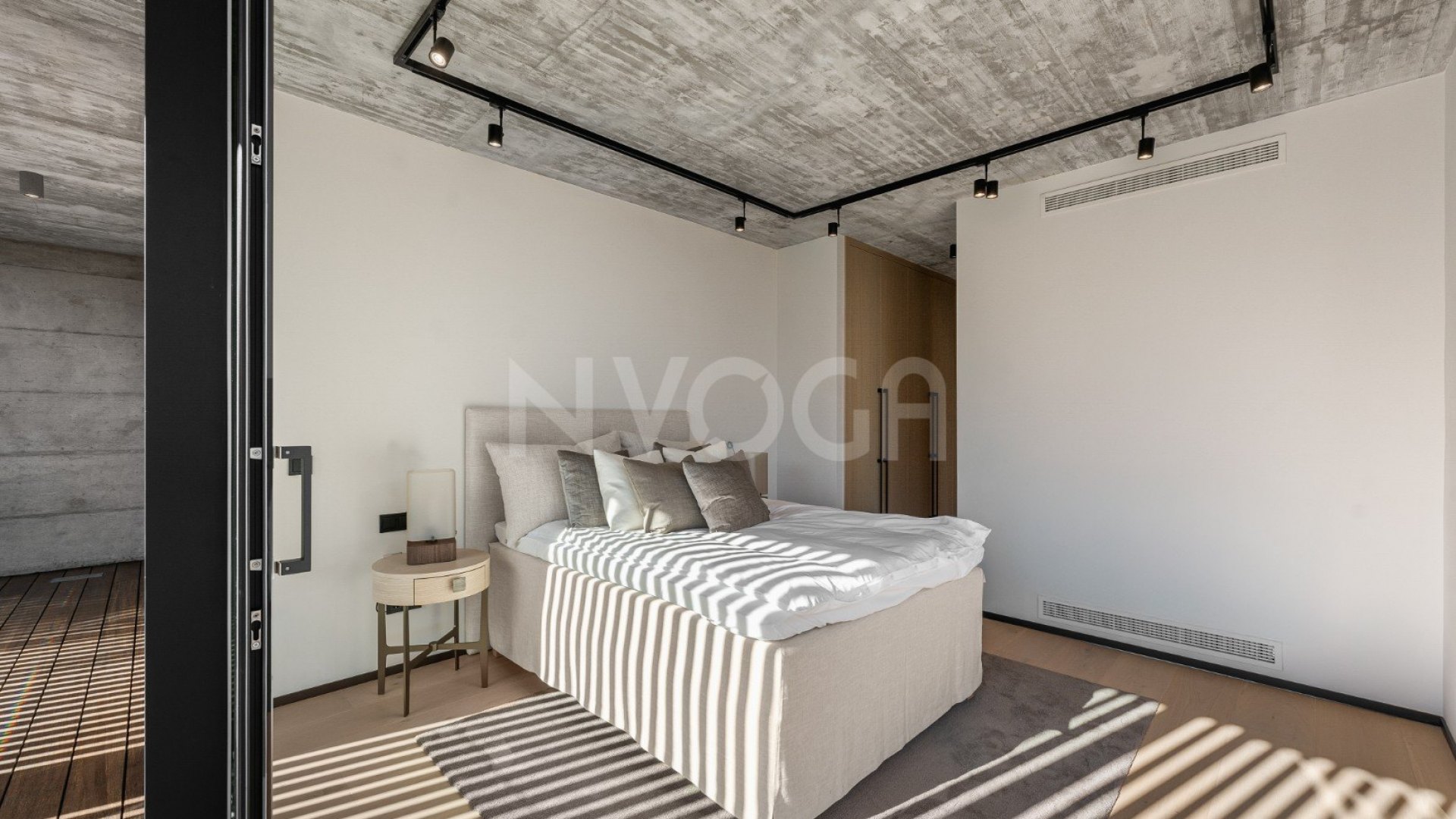 Newly Built Modern Villa with Panoramic Views in Benahavís