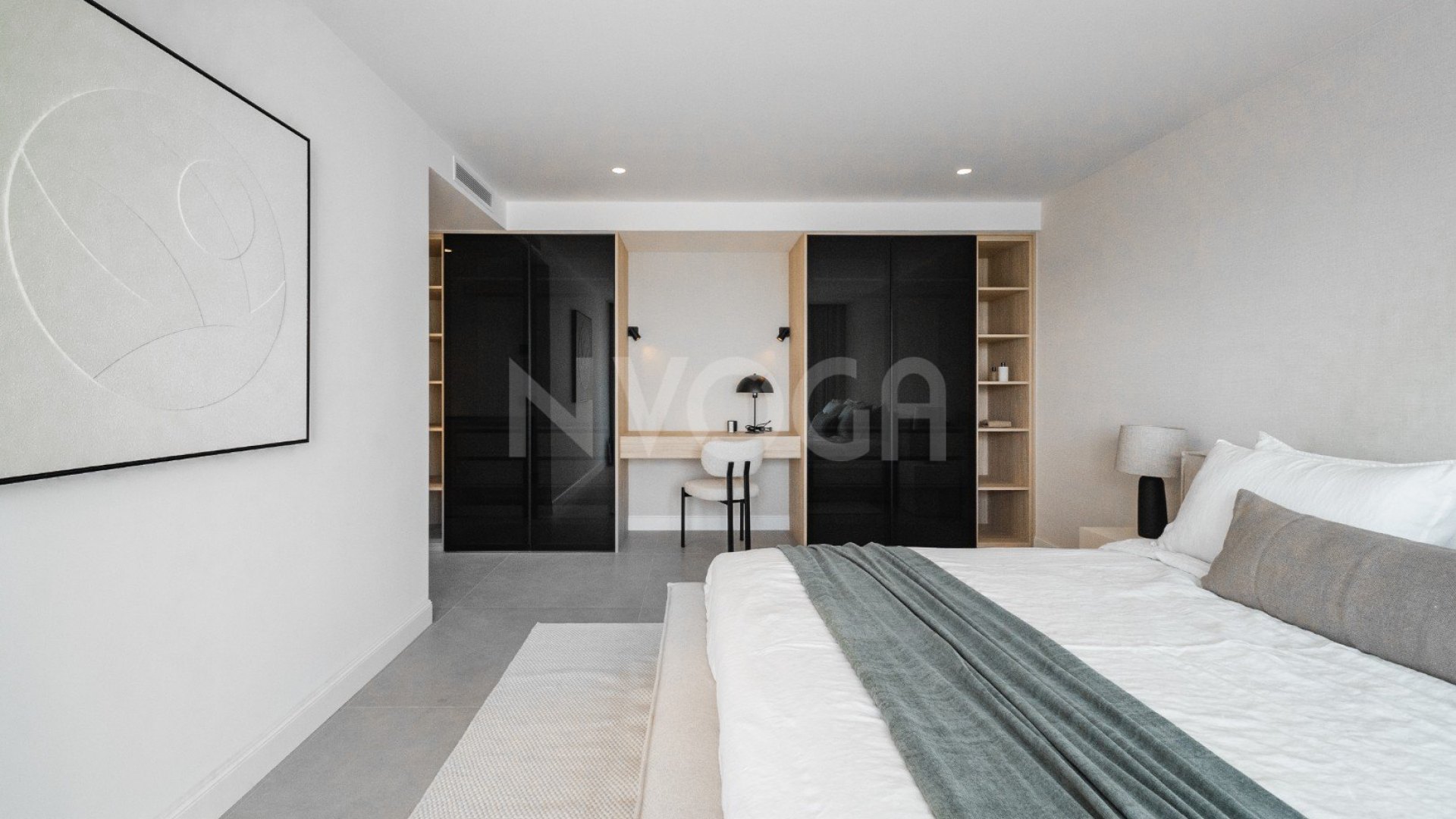 Exclusivo Dúplex Penthouse con Vistas Panorámicas Al Mar y Montaña en Nueva Andalucía
