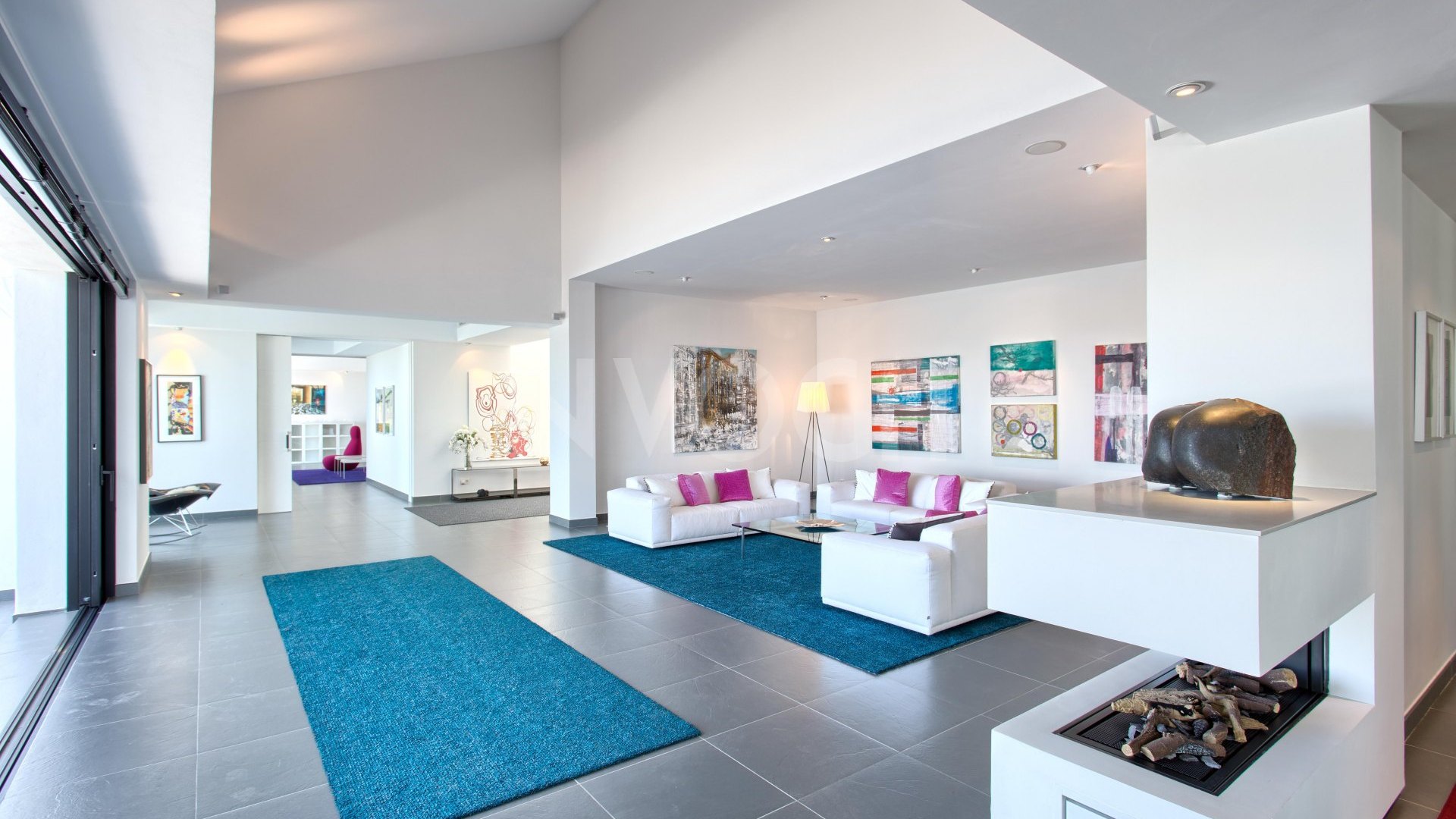 Preciosa villa contemporánea situada en el corazón de Benahavís