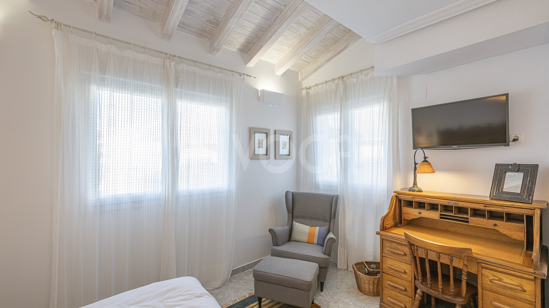 Fabuloso apartamento a pie de playa, en Bahia de Marbella, Marbella Este